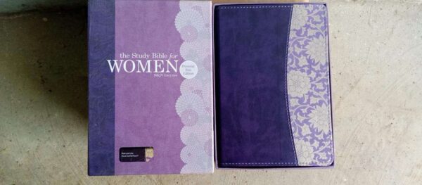 Study Bible for Women - Image 2